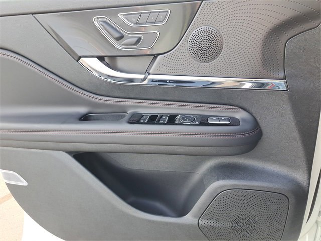 New 2025 Lincoln Corsair Reserve w/ Jet Appearance Package image 40