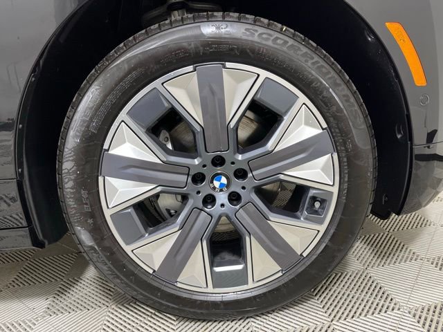 New 2026 BMW iX xDrive60 w/ Executive Package image 24