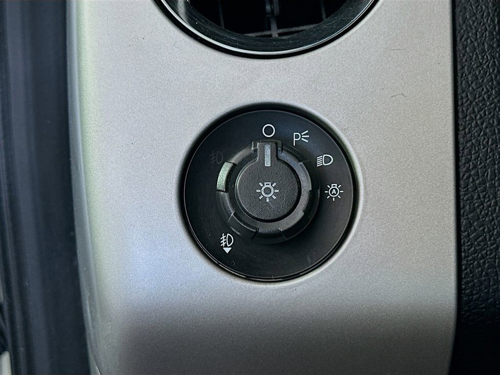 Used 2017 Ford Expedition EL XLT image 10