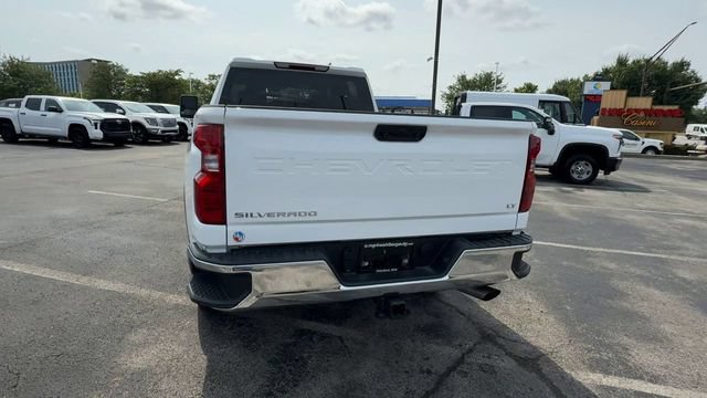 Used 2025 Chevrolet Silverado 2500 LT w/ Convenience Package AWD/4WD image 7