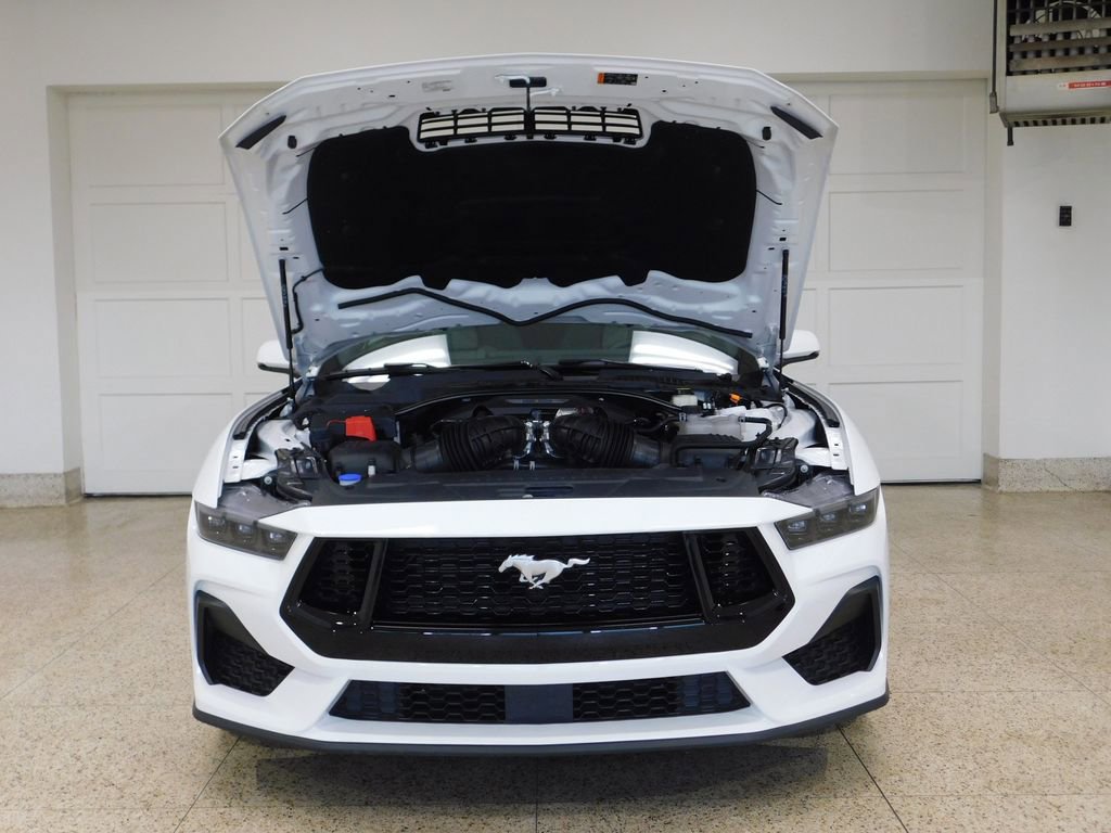 Used 2025 Ford Mustang GT Premium RWD image 24