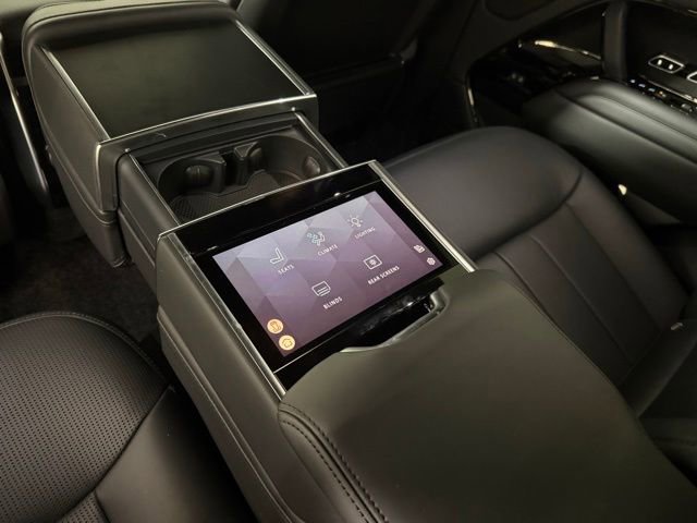 Certified 2025 Land Rover Range Rover SV AWD/4WD image 29