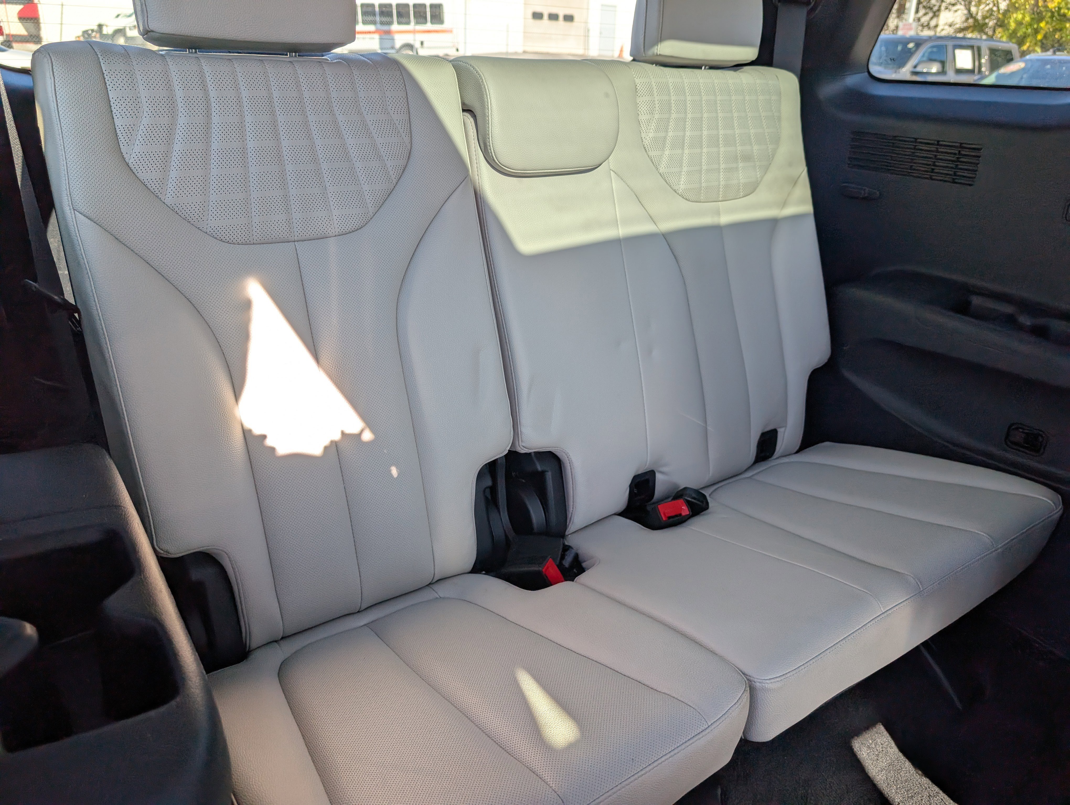 Used 2024 Hyundai Palisade Limited image 12