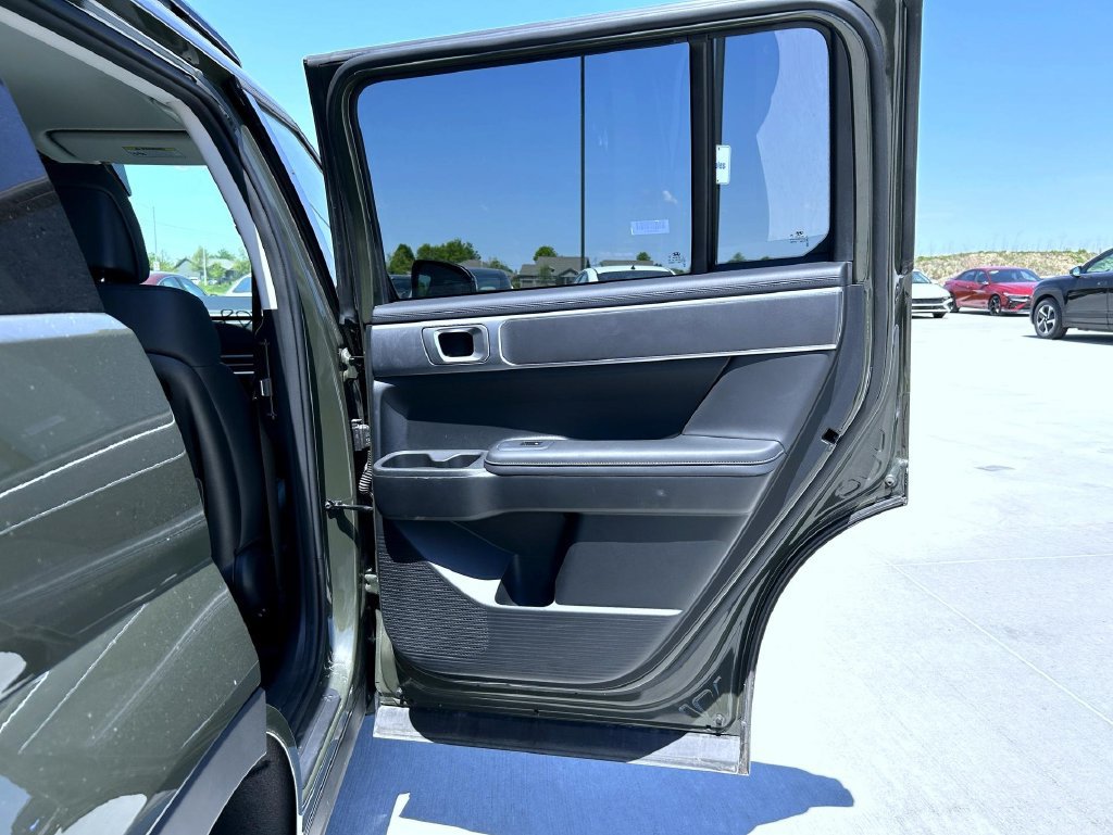 Used 2026 Hyundai Santa Fe SEL AWD/4WD image 18