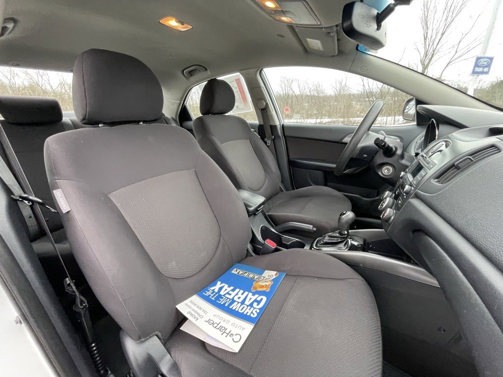 Used 2013 Kia Forte EX image 11