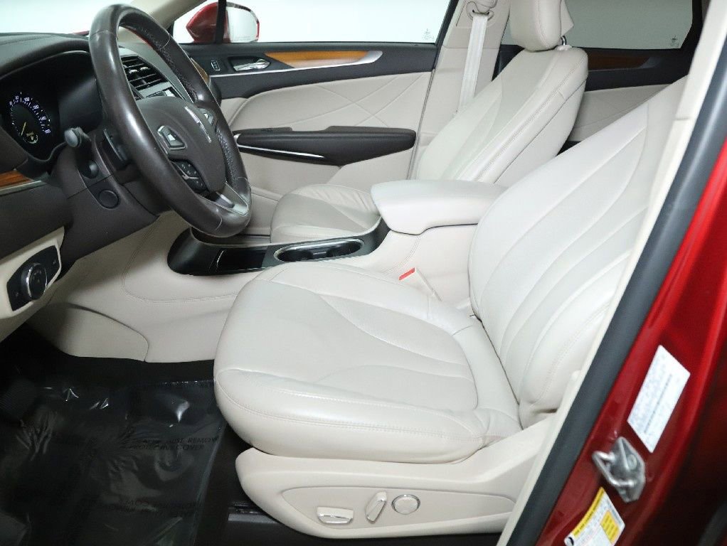 Used 2019 Lincoln MKC Select w/ Select Plus Package image 18