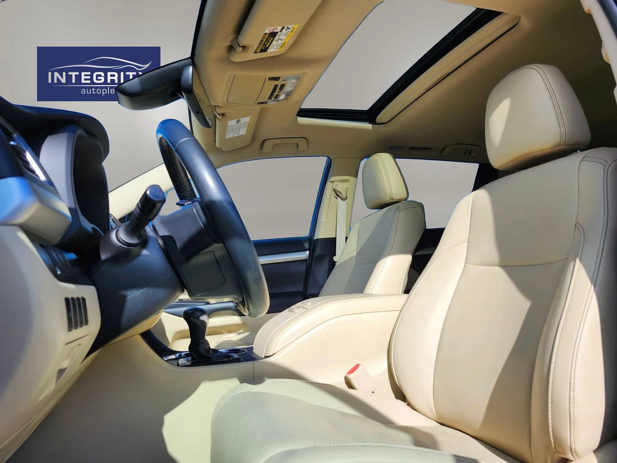 Used 2019 Toyota Highlander XLE AWD/4WD image 10