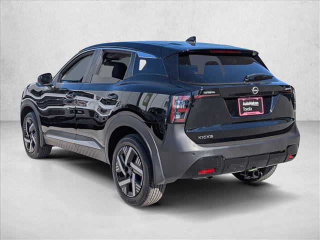 Used 2025 Nissan Kicks SV image 8