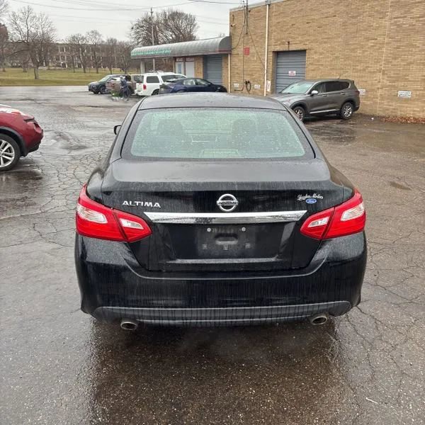 Used 2016 Nissan Altima 2.5 S w/ Power Driver Seat Package image 4