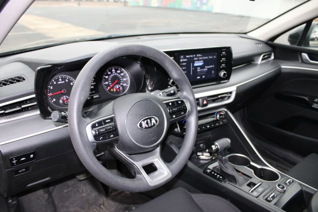 Used 2021 Kia K5 LXS image 16