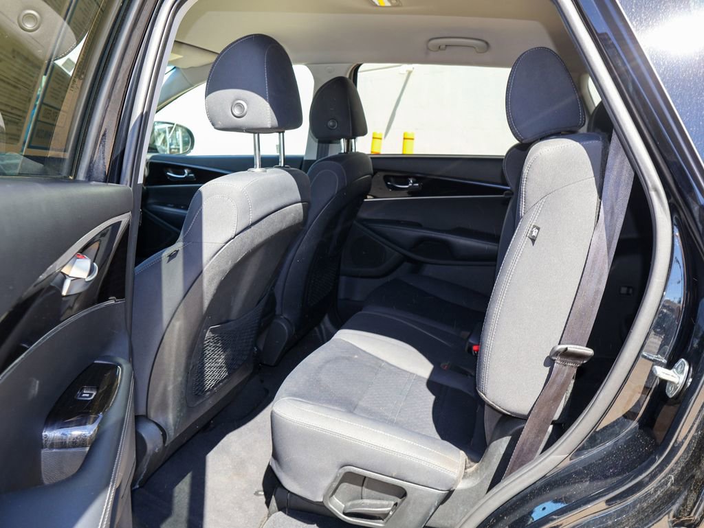 Used 2019 Kia Sorento S AWD/4WD image 14