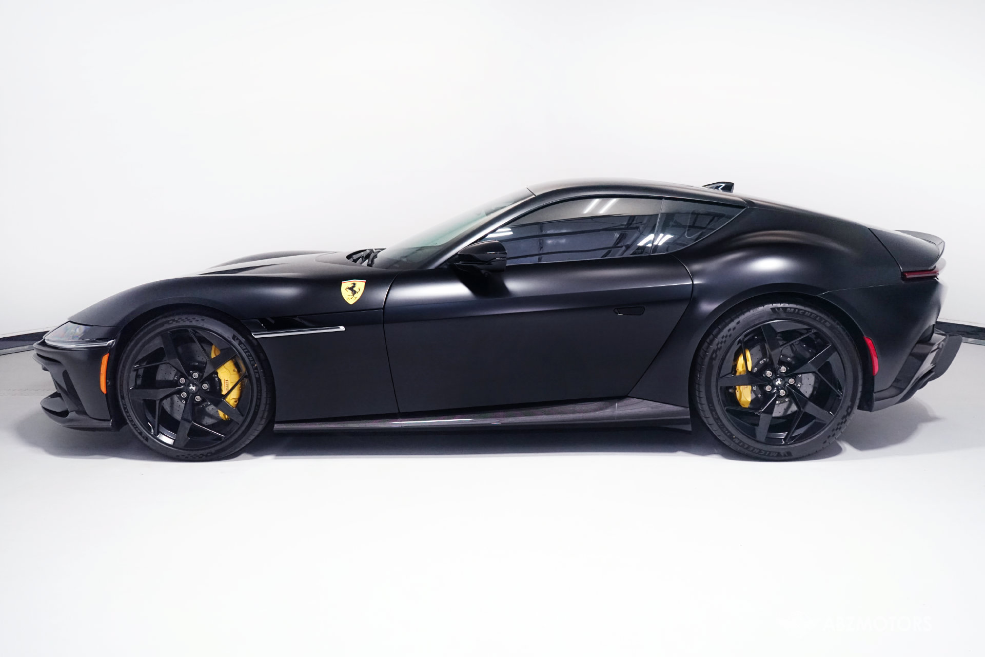 Used 2025 Ferrari 12Cilindri RWD image 5
