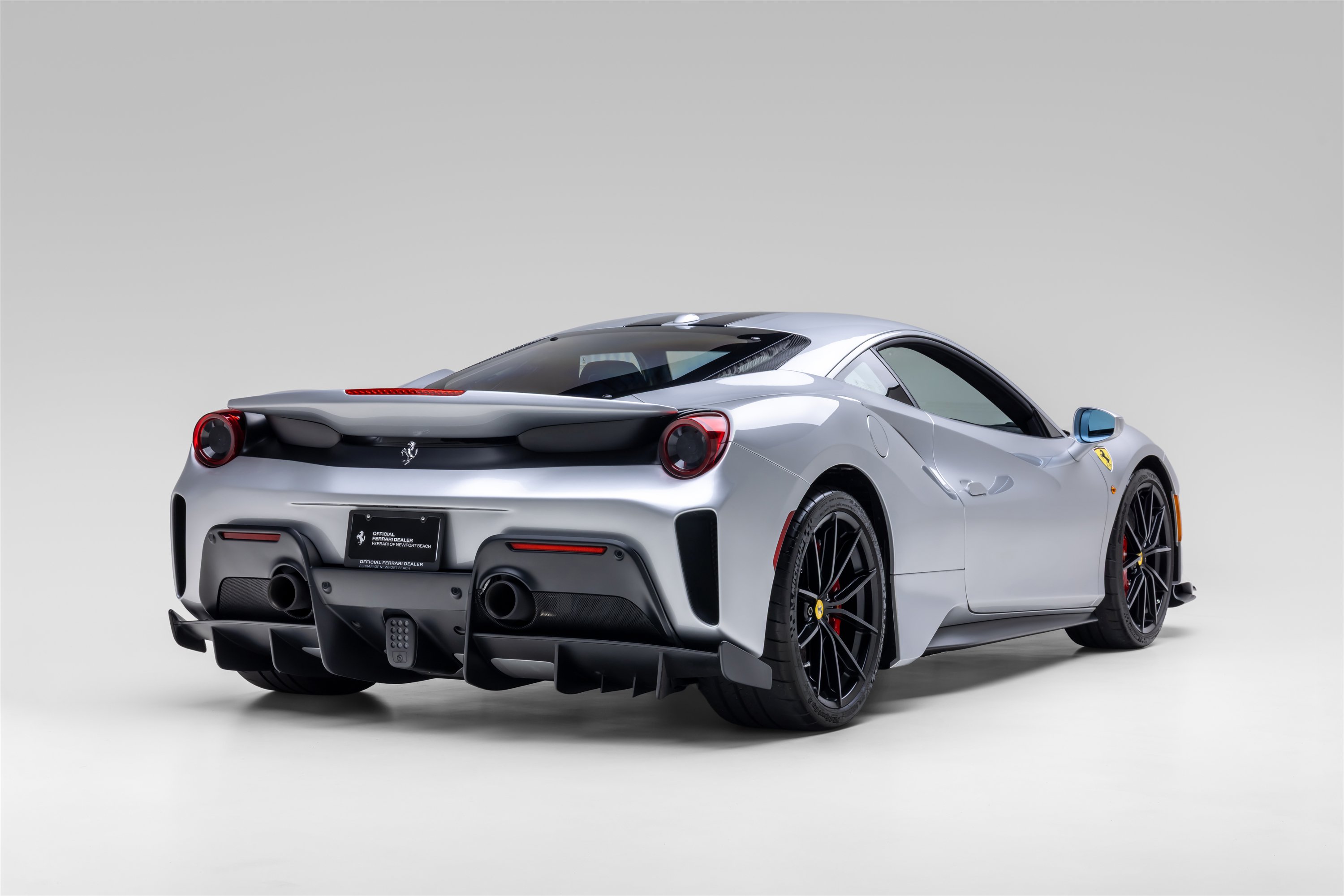 Certified 2020 Ferrari 488 Pista Coupe RWD image 9