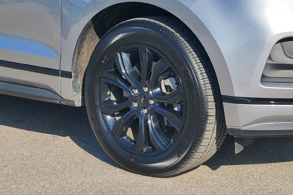 Used 2022 Ford Edge SE w/ Black Appearance Package AWD/4WD image 4