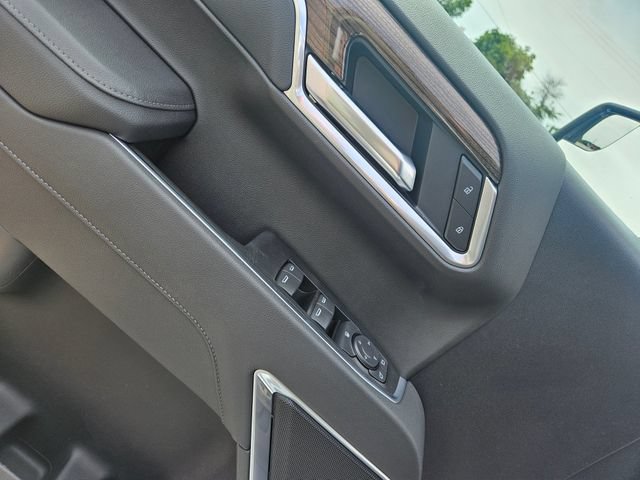 New 2026 Chevrolet Silverado 1500 LT w/ Z71 Off-Road Package AWD/4WD image 11