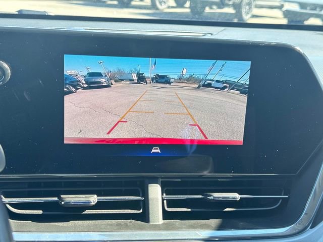 Certified 2024 Chevrolet Trax LT w/ Driver Confidence Package image 29