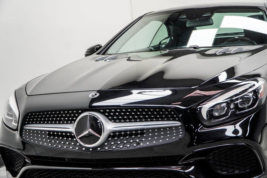 Used 2019 Mercedes-Benz SL 450 image 2