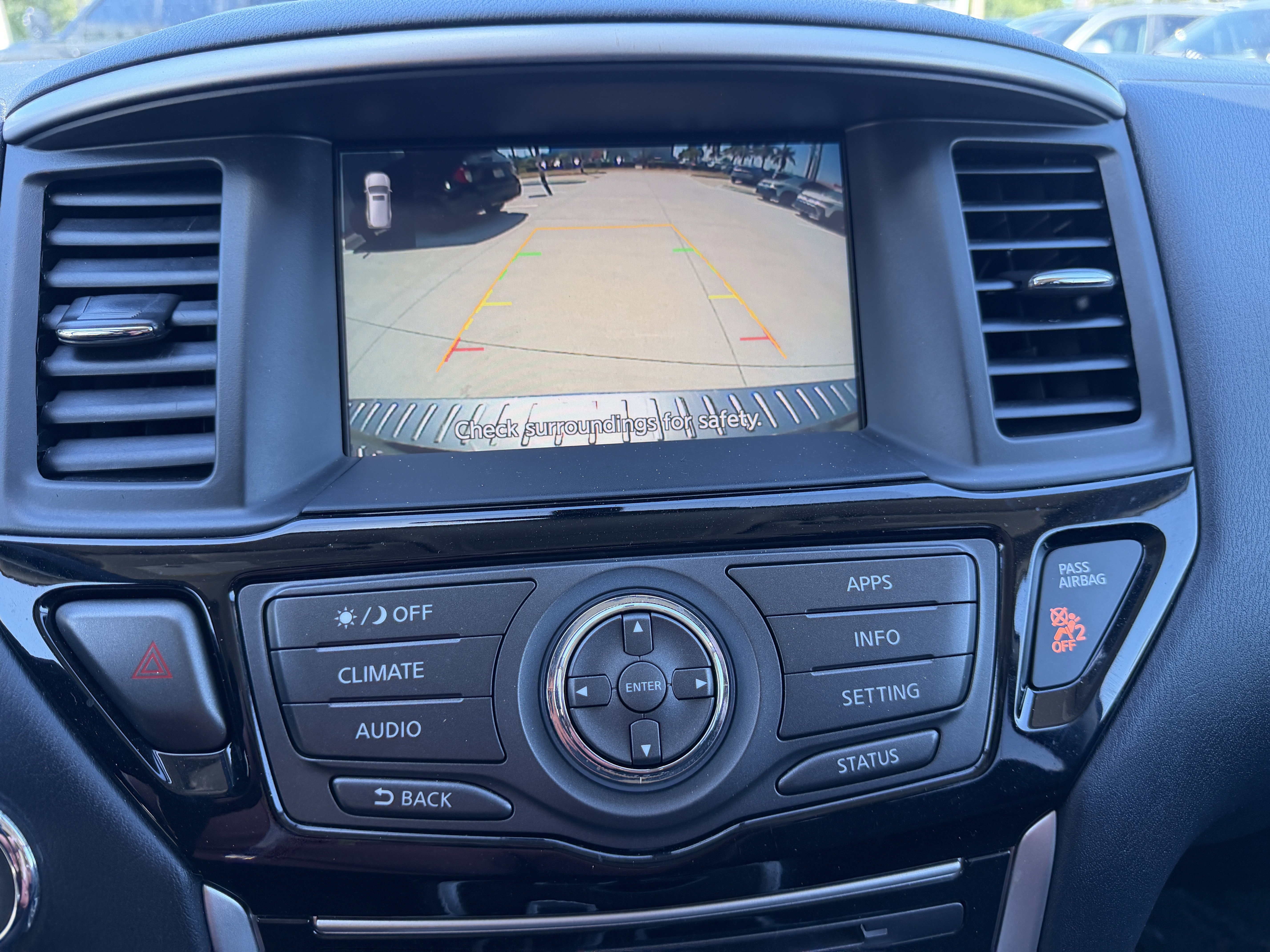 Used 2020 Nissan Pathfinder S AWD/4WD image 19