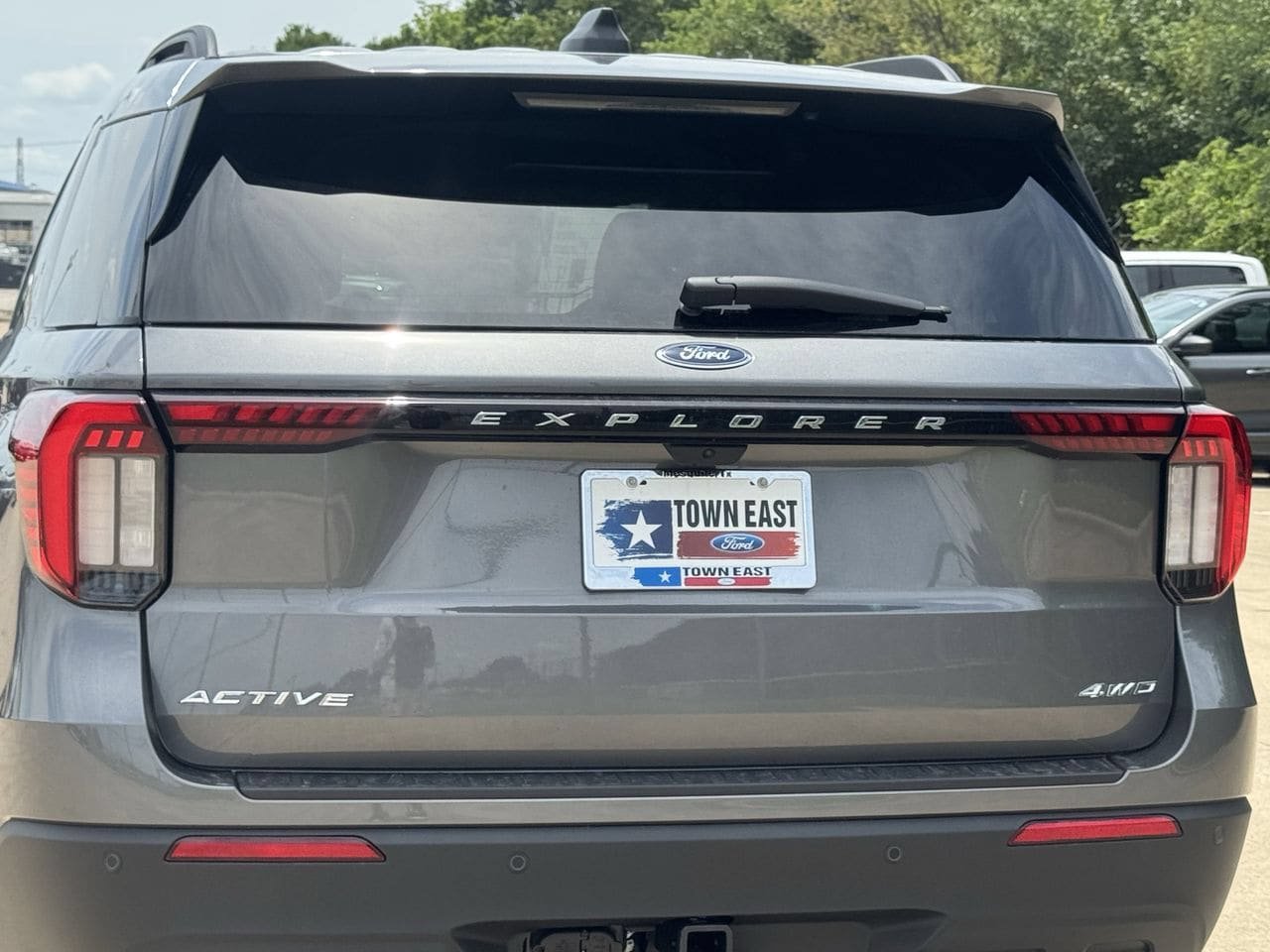 New 2026 Ford Explorer Active AWD/4WD image 7