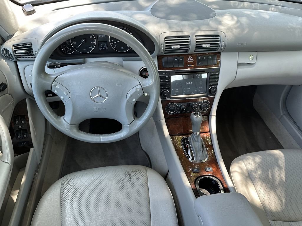 Used 2006 Mercedes-Benz C 350 Sedan image 14