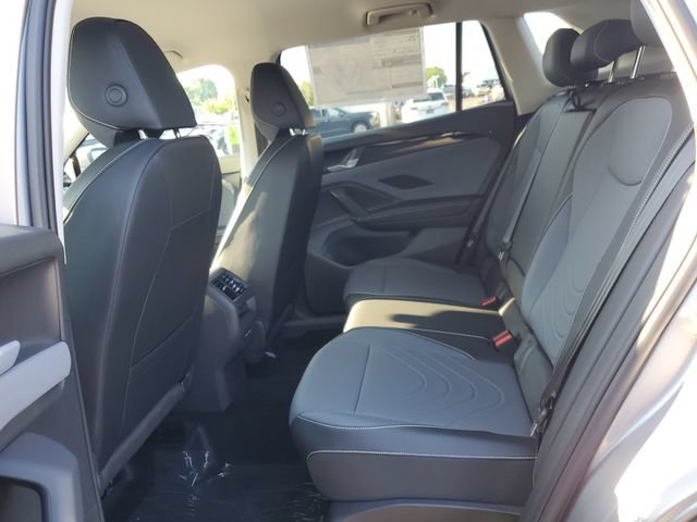 New 2026 Volkswagen Tiguan SE AWD/4WD image 9
