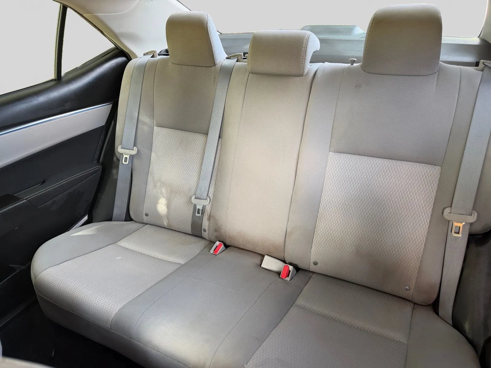 Used 2014 Toyota Corolla LE FWD image 13
