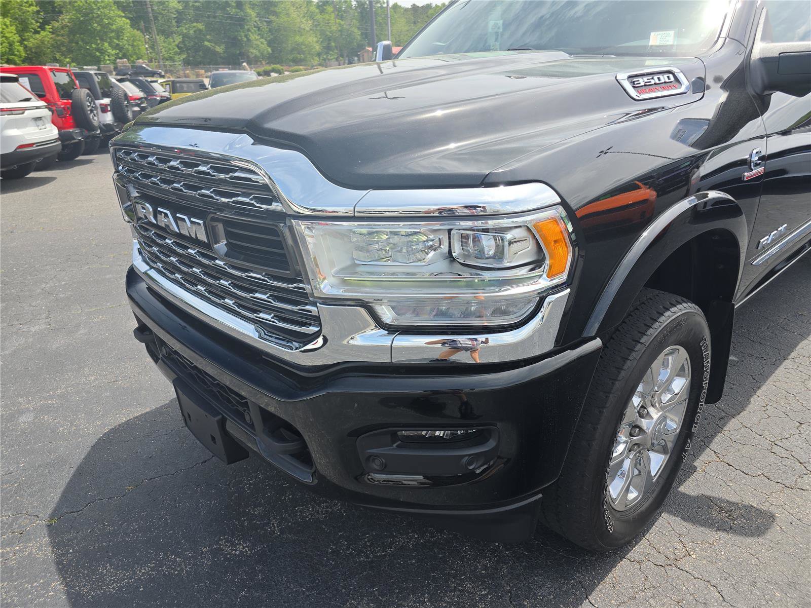 Used 2024 RAM 3500 Limited AWD/4WD image 8