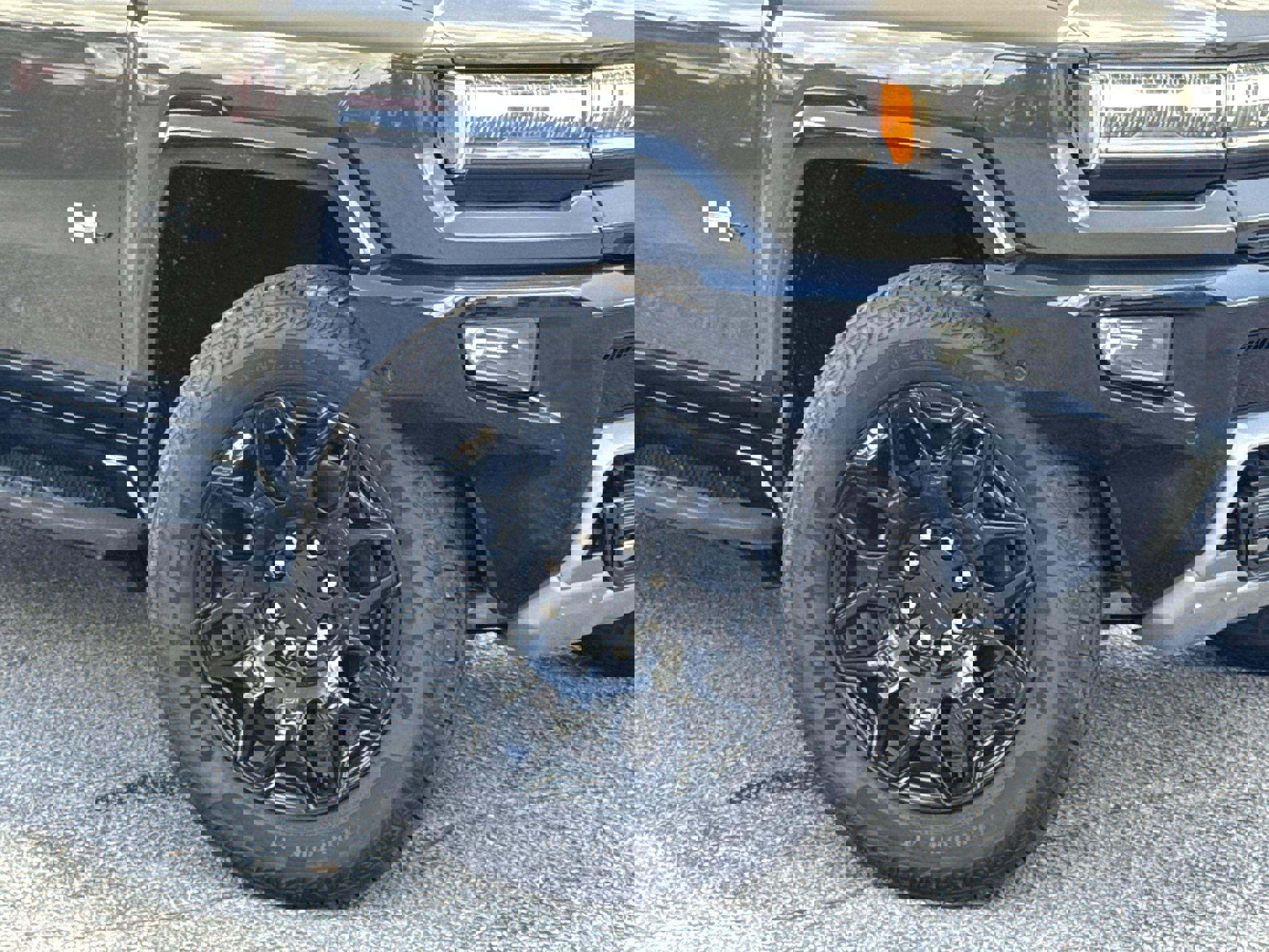 New 2025 GMC Hummer EV 2X AWD/4WD image 35