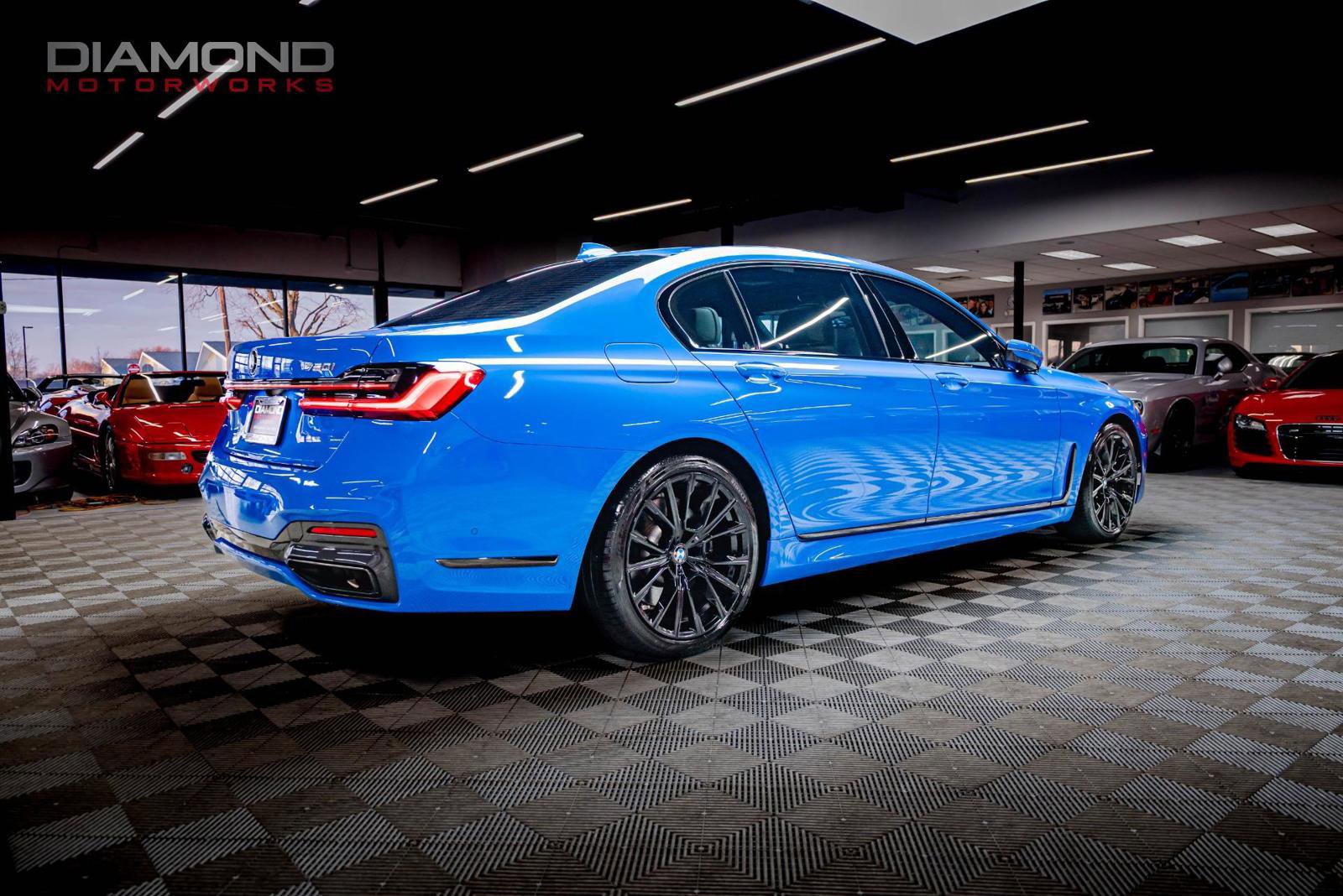 Used 2021 BMW 750i xDrive w/ Executive Package image 34