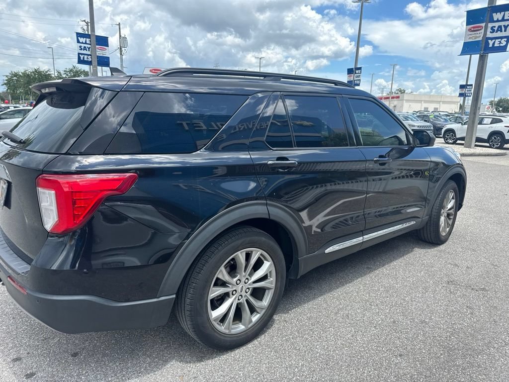 Used 2021 Ford Explorer XLT w/ Equipment Group 202A RWD image 5