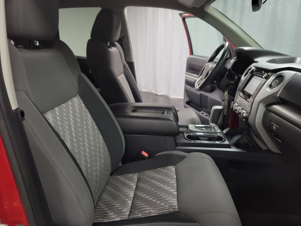 Used 2019 Toyota Tundra SR5 AWD/4WD image 31