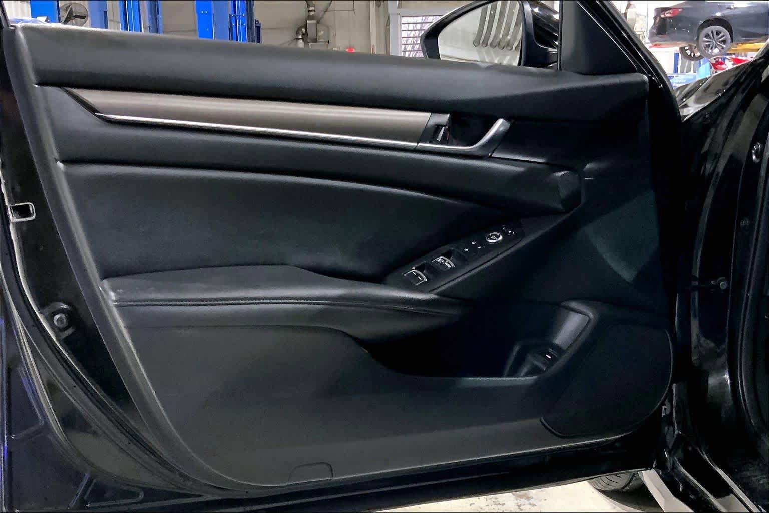 Used 2019 Honda Accord LX image 22