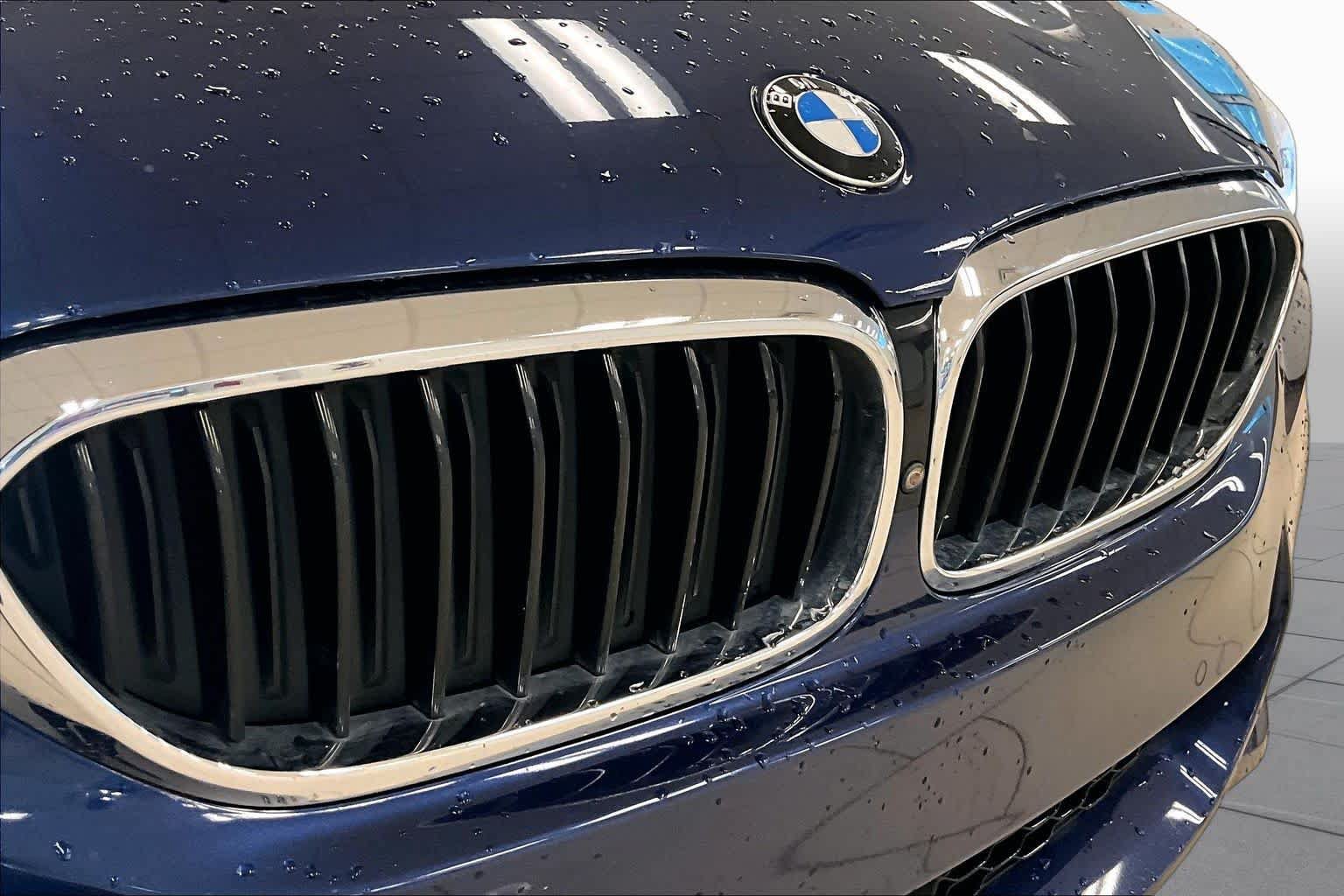 Used 2019 BMW 530e w/ M Sport Package RWD image 27