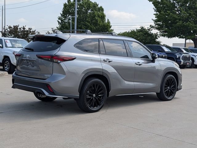 Certified 2026 Toyota Highlander XSE image 6