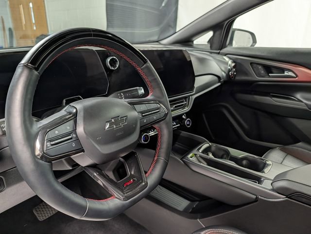 Used 2024 Chevrolet Equinox EV RS w/ Active Safety Package 3 AWD/4WD image 20