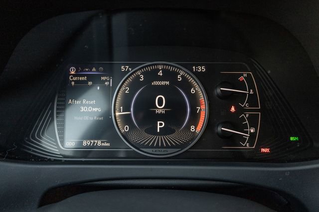 Used 2022 Lexus UX 200 image 9