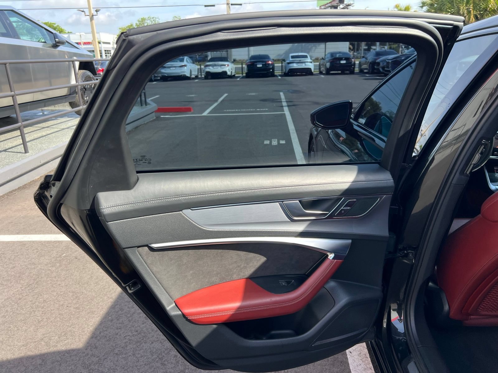 Used 2020 Audi S6 Premium Plus w/ S Sport Package AWD/4WD image 42