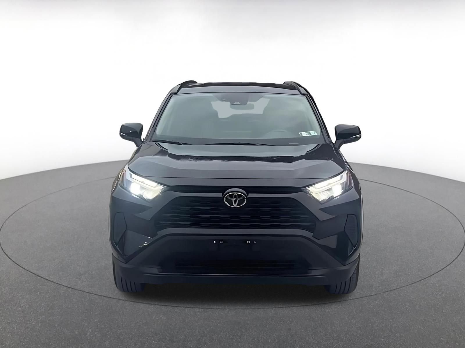 Used 2025 Toyota RAV4 XLE w/ Weather Package image 4