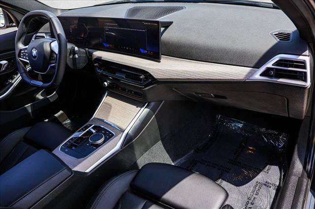 Used 2026 BMW 330i xDrive Sedan AWD/4WD image 26