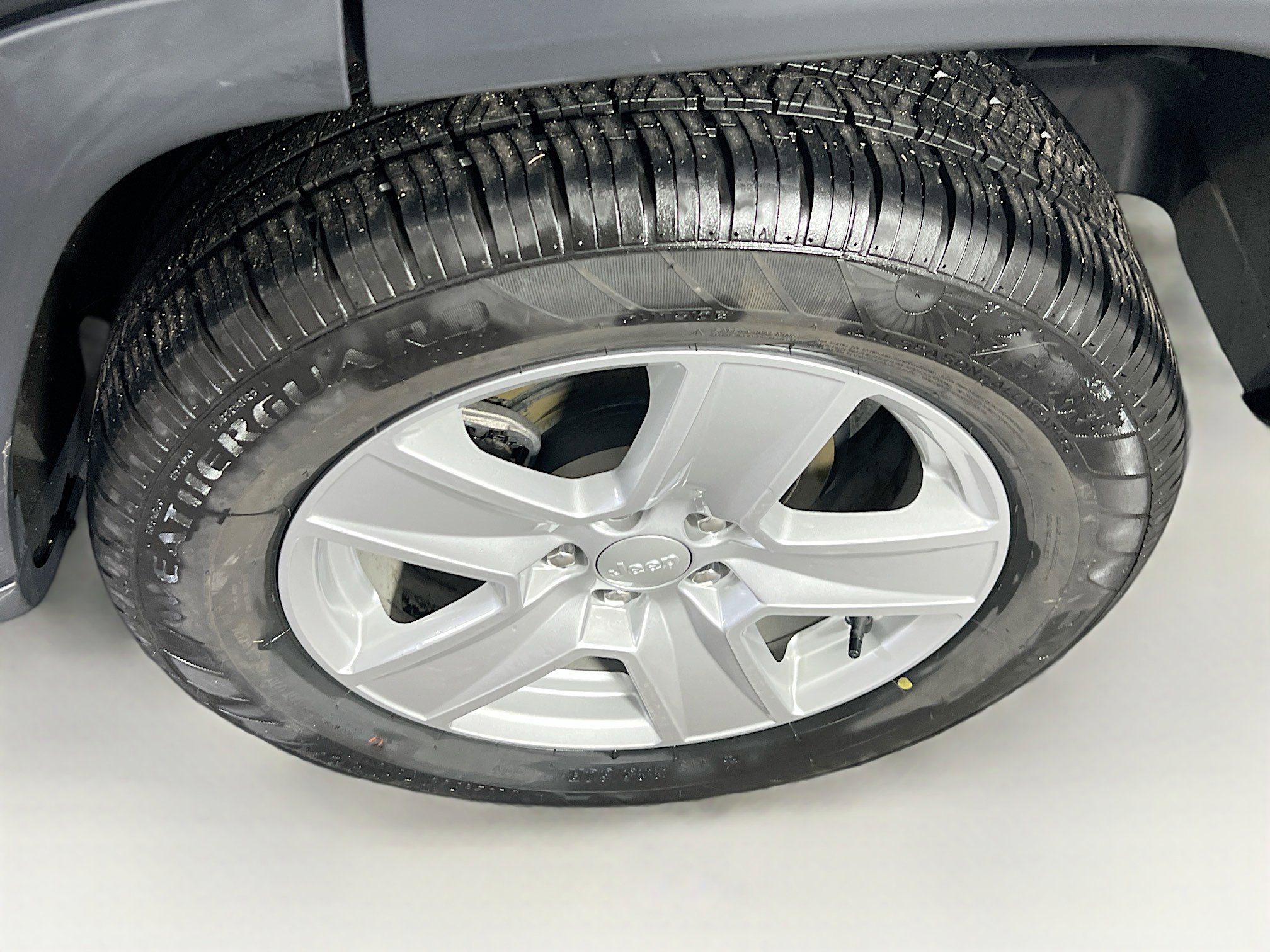 Used 2022 Jeep Compass Latitude w/ Convenience Group image 29