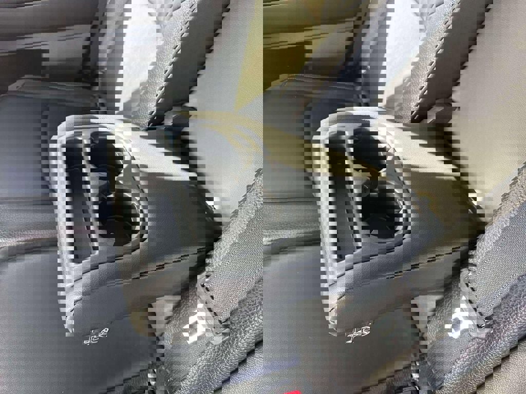 Certified 2023 Nissan Pathfinder SL w/ Lighting Package (N92) image 12