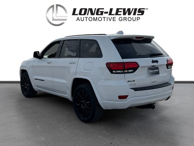 Used 2019 Jeep Grand Cherokee Altitude image 3