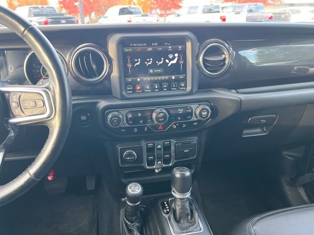 Used 2019 Jeep Wrangler Unlimited Sahara image 22