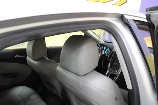 Used 2012 Buick Verano FWD image 10