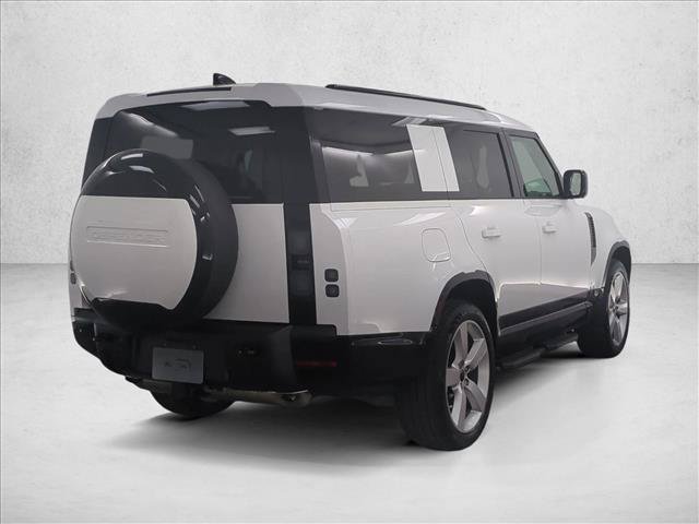 New 2026 Land Rover Defender 130 X-Dynamic SE AWD/4WD image 2