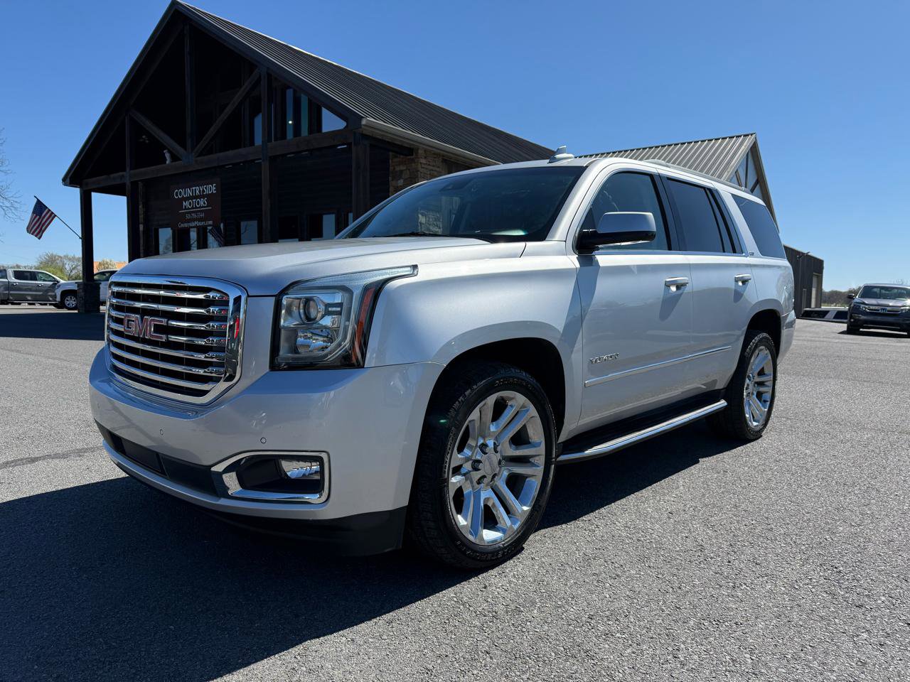 Used 2018 GMC Yukon SLT w/ Premium Edition AWD/4WD image 2