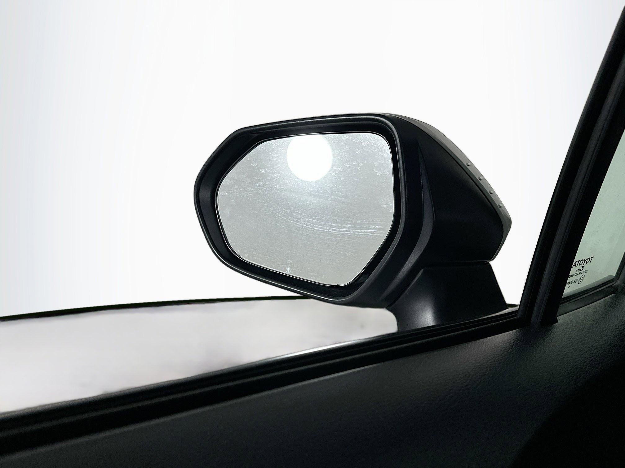 Used 2025 Toyota Corolla LE image 16