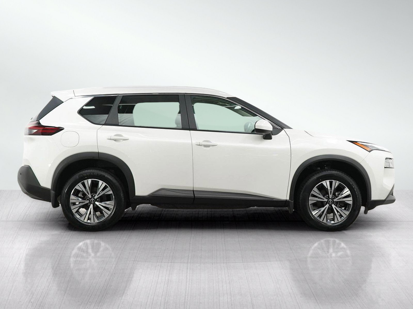 Used 2023 Nissan Rogue SV w/ SV Premium B Package AWD/4WD image 6