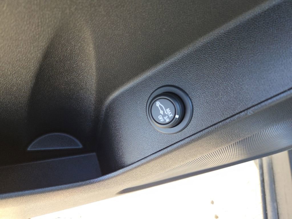 Certified 2024 Chevrolet Equinox RS w/ LPO, Floor Liner Package image 25