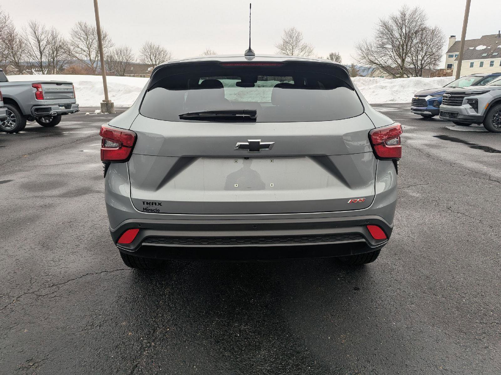 Certified 2024 Chevrolet Trax RS w/ Driver Confidence Package image 6